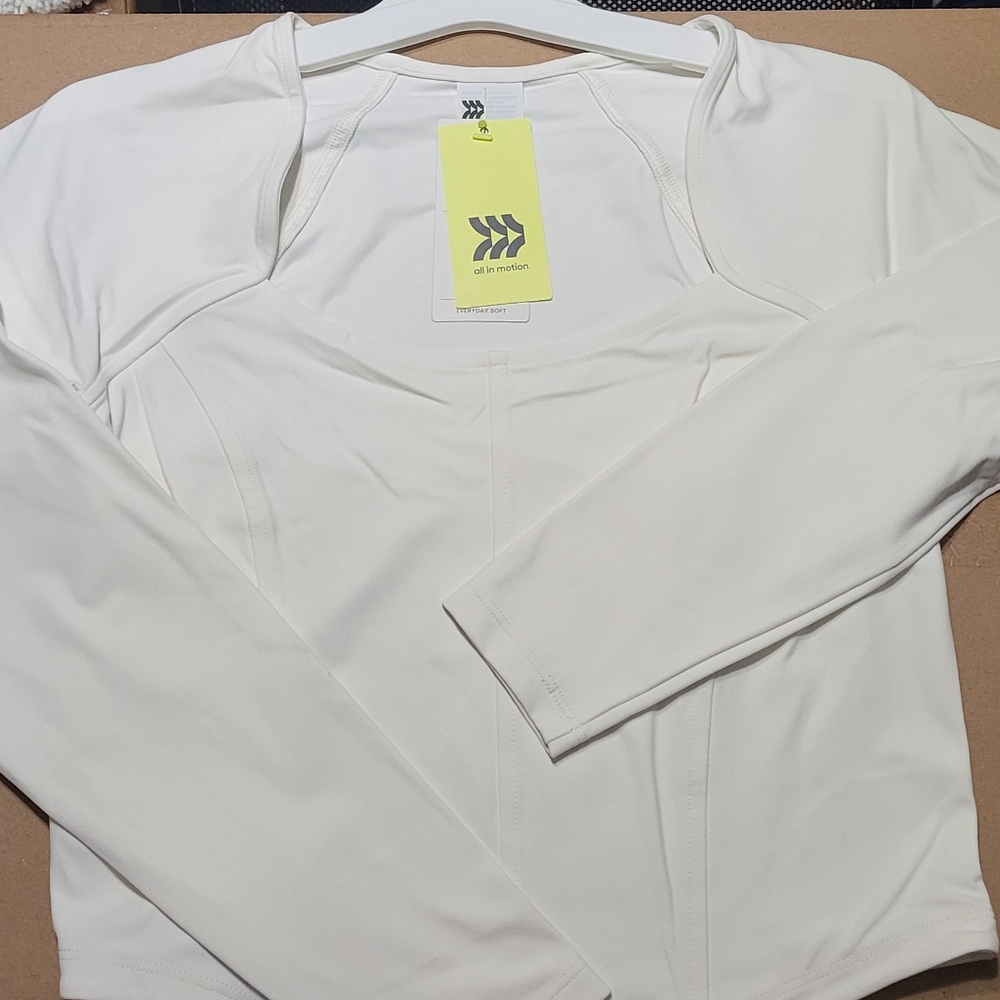 All in Motion Women's Cream/ Bone White EOS Crop Tee Long Sleeve Blouse